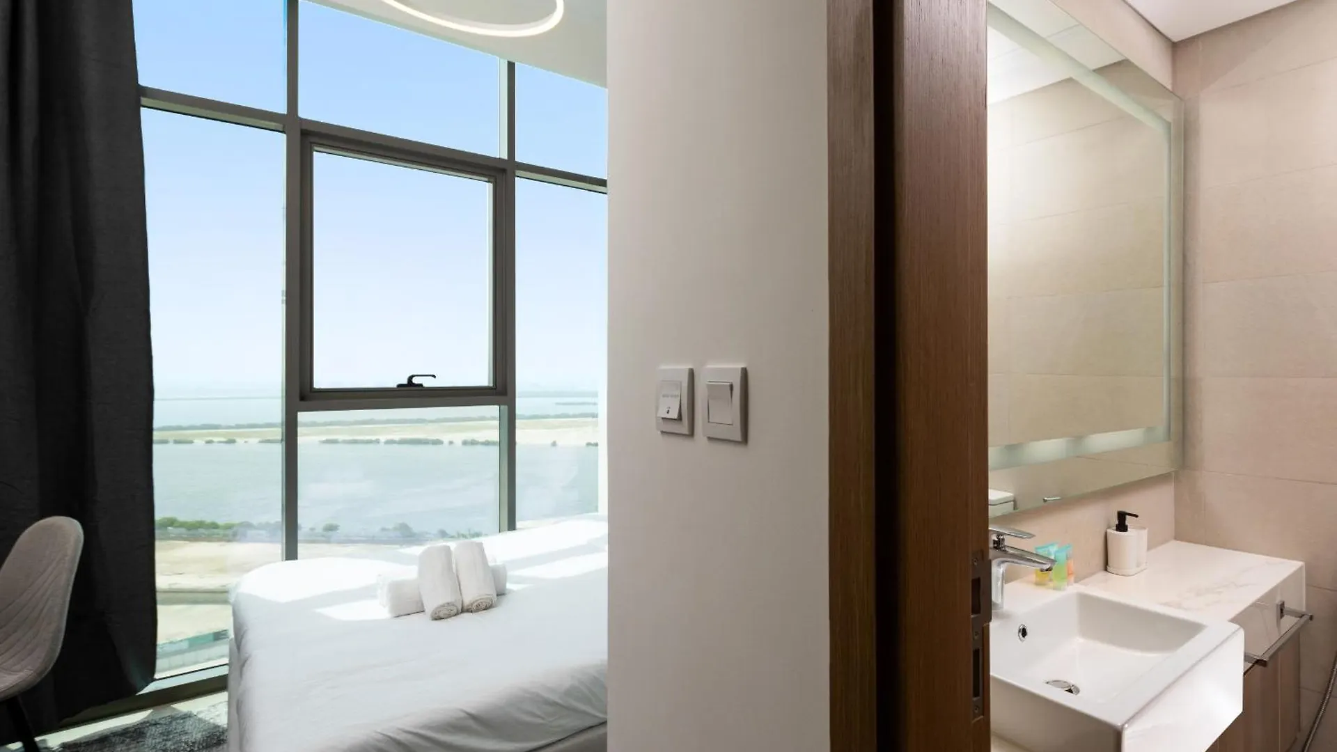 Creek Water View Apartment Sleeps 4 Dubai 0*,